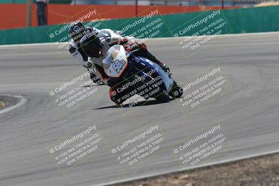 media/Apr-20-2025-AHRMA (Sun) [[393a79c373]]/Race/Group 10/Turn 4b/